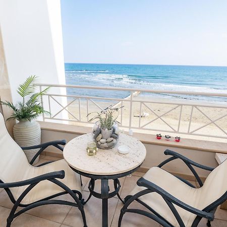Quattro Beachfront Sea View Ap 4 Larnaca Exterior photo